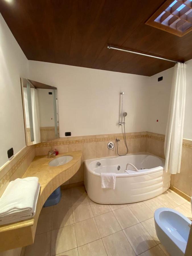Suite Mavino Appartamenti Sirmione Ngoại thất bức ảnh