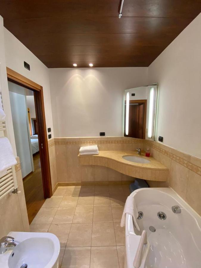 Suite Mavino Appartamenti Sirmione Ngoại thất bức ảnh